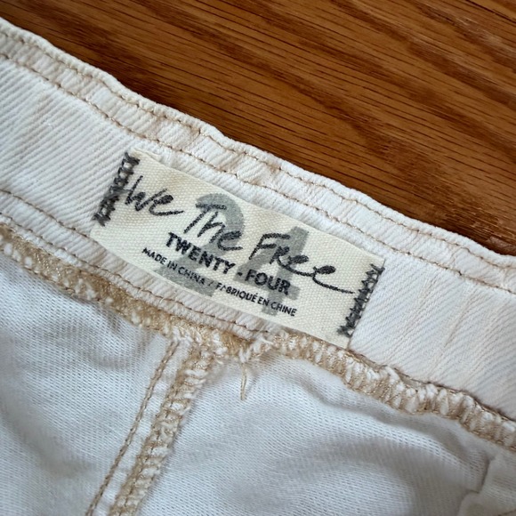 Free People We The Free Cream Cropped Barrel Jeans Raw Hem Mid Rise Size 24 - Picture 5 of 10